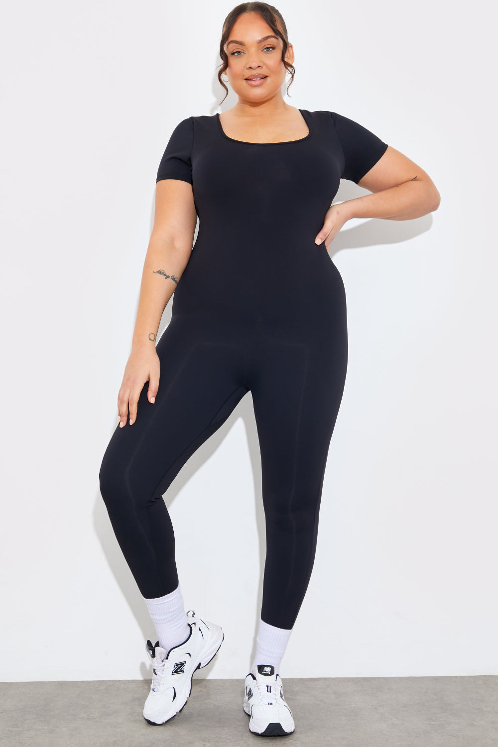 Contour Built-in Bra Short Sleeve Scoop Neck Unitard
