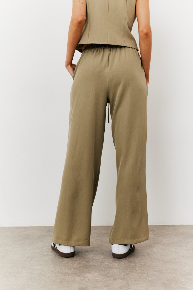 Elasticated Mid Rise Wide Leg Trouser