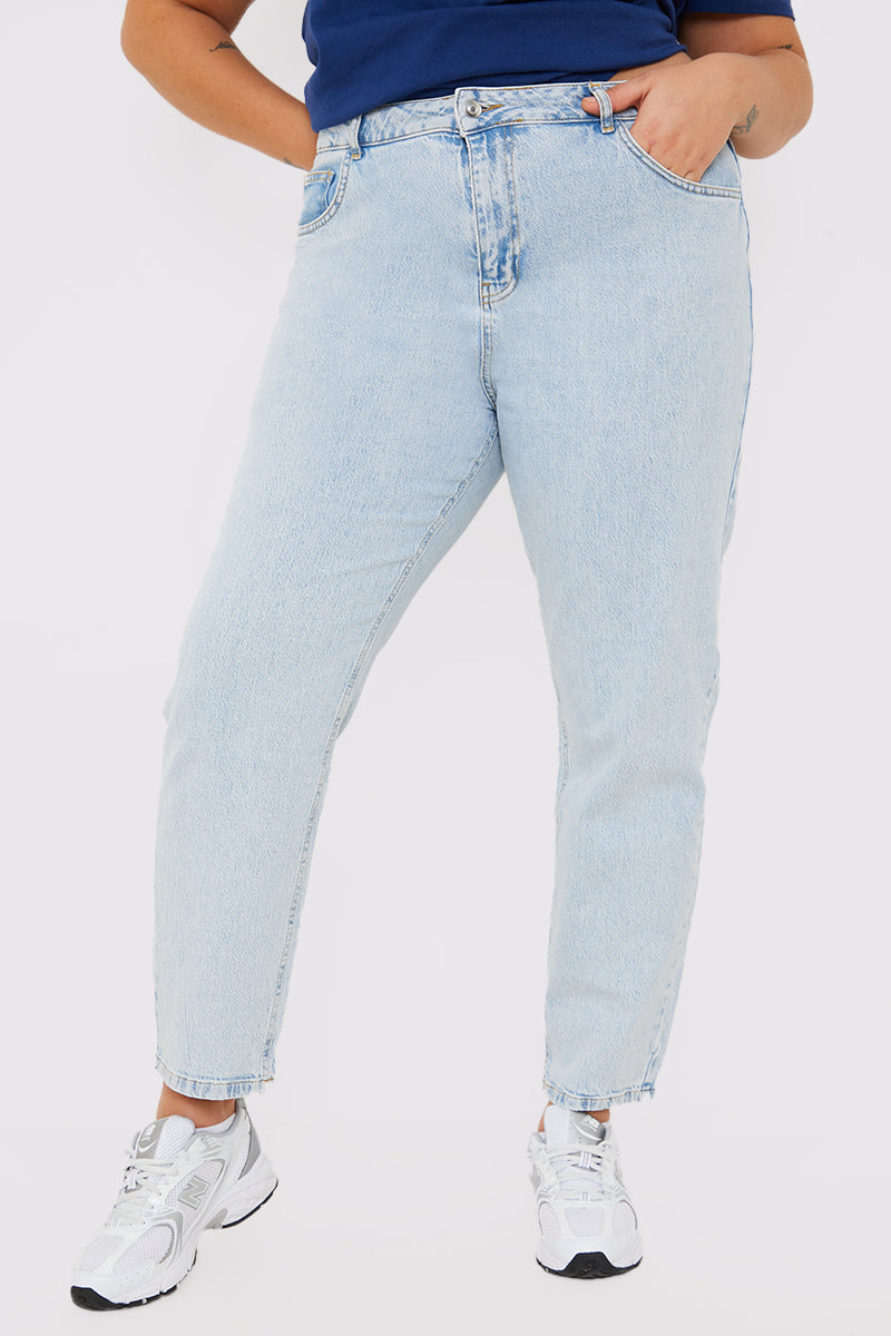 Bleach Wash Mom Jean