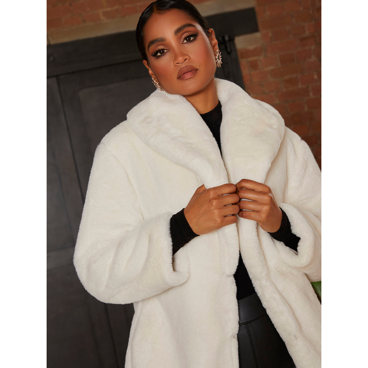Plush Faux Fur Coat in Cream